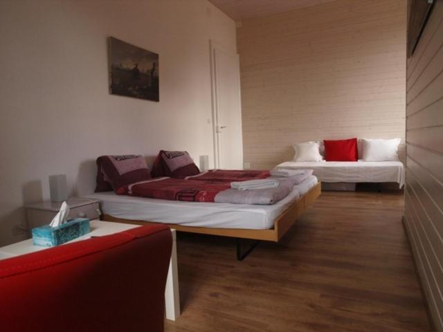 Hotel Garni Villa Carmen La Neuveville Exteriör bild